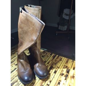 Arturo Chiang Boots